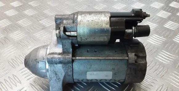 Mercedes-Benz Vito Viano W639 Starter motor