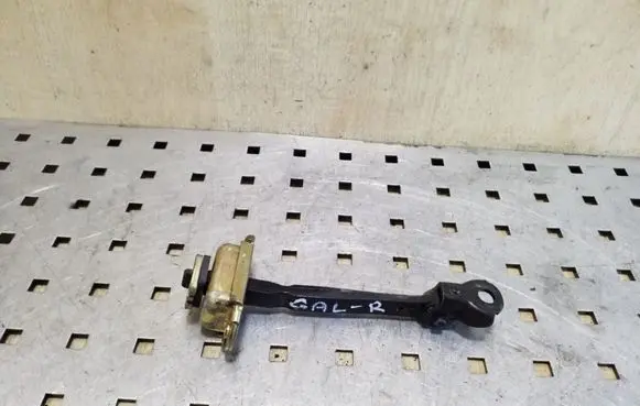 Honda CR-V Rear door check strap stopper