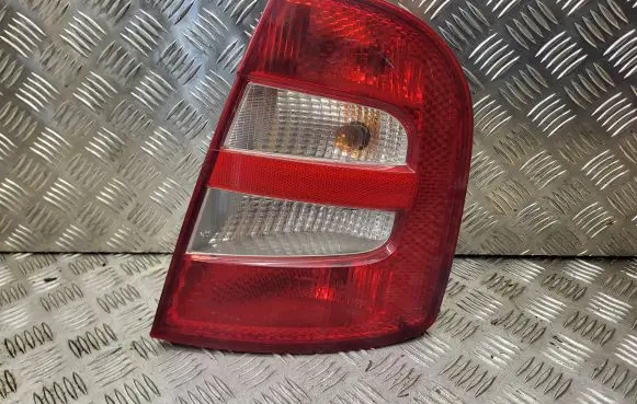 Skoda Fabia Mk1 (6Y) Rear/tail lights 6Y6945096B