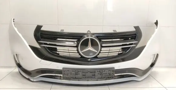 Mercedes-Benz EQC Front bumper