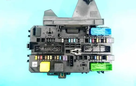 Opel Astra H Central body control module 13115937 IMPRK1078225