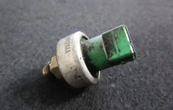 Ford Focus Air conditioning (A/C) pressure sensor 94BP3N824AA