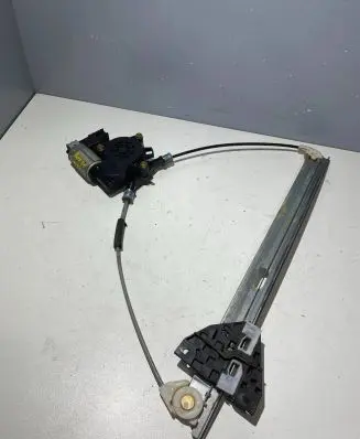 Mazda 3 I Front door window regulator with motor GJ6A5858X