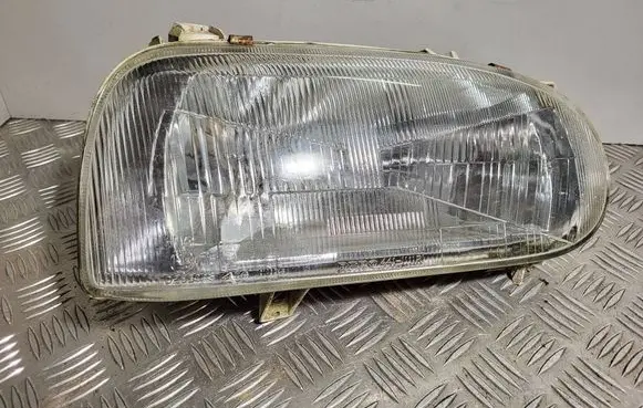 Volkswagen Golf III Headlight/headlamp 084411111R