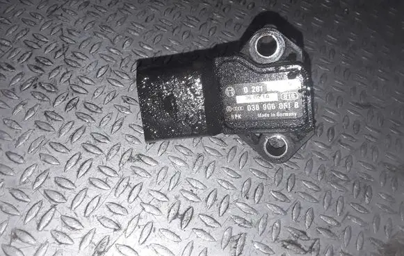 Ford Galaxy Air pressure sensor 038906051B