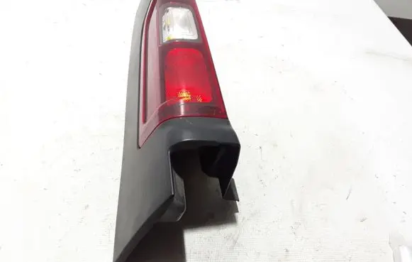 Opel Vivaro Rear/tail lights 265A66978R
