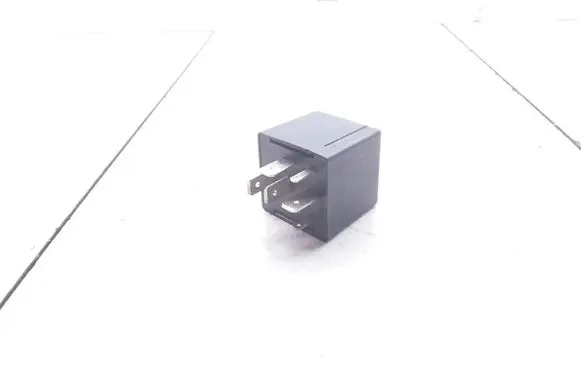 Skoda Octavia Mk1 (1U) Other relay 1U0941243C