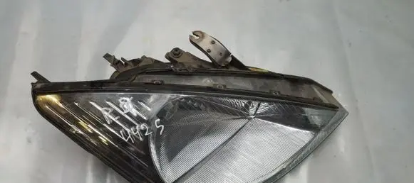 Ford Focus Headlight/headlamp e42009421 e420.09421