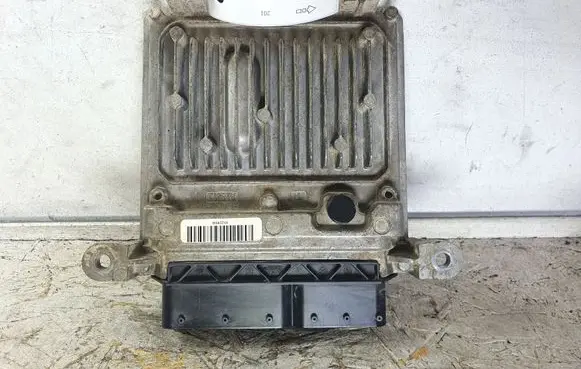 Mercedes-Benz Sprinter W906 Engine control unit/module A6519000601 A6519019400