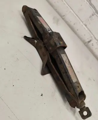 KIA Retona Lift Jack L723