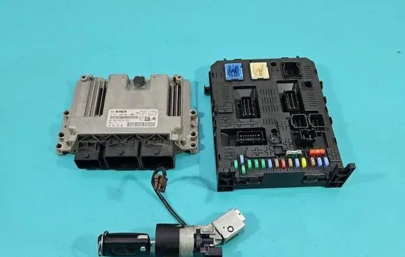 Peugeot 5008 Engine control unit/module ECU 0261S06621 IMPRK1480539