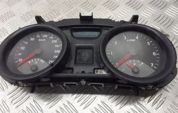 Renault Scenic II - Grand scenic II Speedometer (instrument cluster) 8200306535
