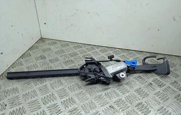 Mercedes-Benz E W213 Seat belt adjustment motor A2058600282