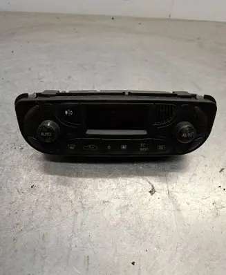 Mercedes-Benz C W203 Climate control unit 2038300985