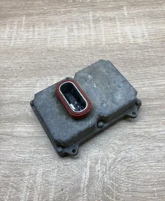 Mercedes-Benz E W211 Headlight ballast module Xenon A0028202426