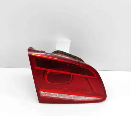 Volkswagen PASSAT B7 Tailgate rear/tail lights 3AE945093K