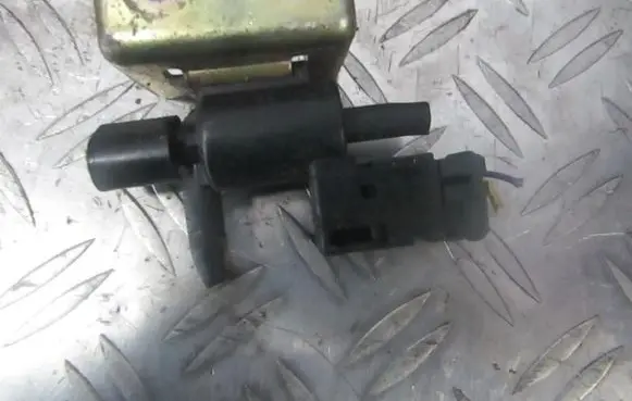 Mazda 626 Turbo solenoid valve k5t49090