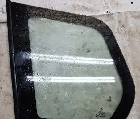 Mitsubishi Space Star Rear side window