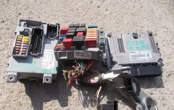 Engine ECU kit and lock set