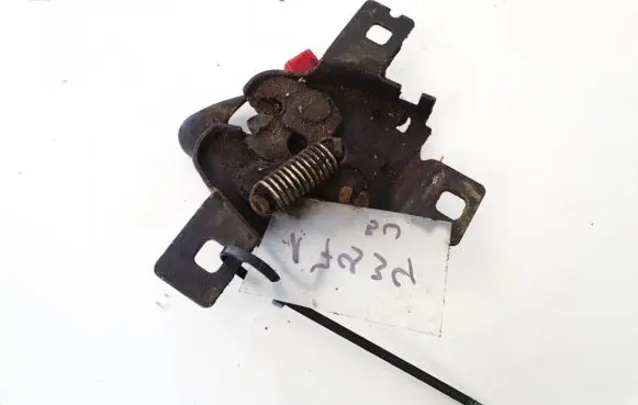 Engine bonnet/hood lock/catch