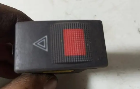 Audi A4 S4 B5 8D Hazard light switch 8D0941509C