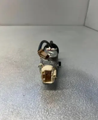 Nissan X-Trail T31 Ignition lock A7126D638