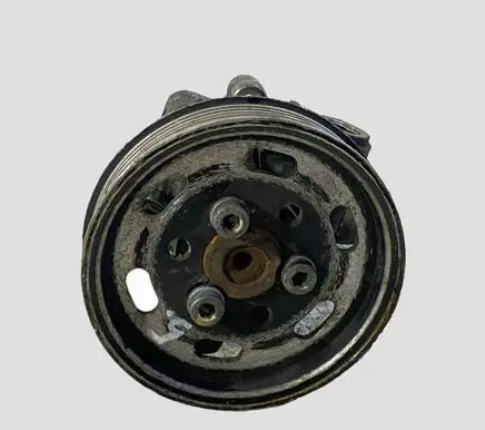 Volkswagen Golf IV Power steering pump 1J0422154A