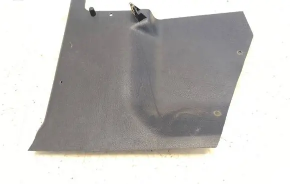 Foot area side trim