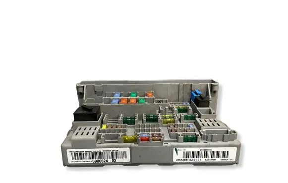 BMW 3 E90 E91 Fuse box set 6906624