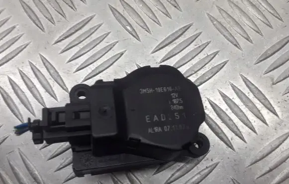 Ford Mondeo MK IV A/C air flow flap actuator/motor 3M5H-19E616-AB