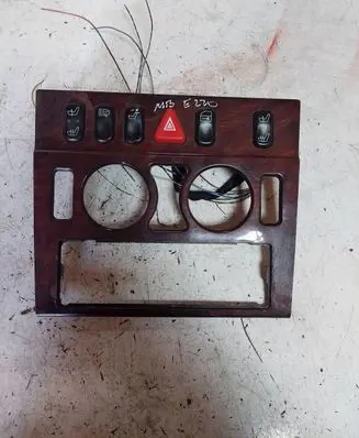 Mercedes-Benz E W210 Seat heating switch 2108200151
