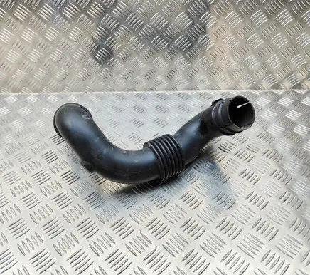 Nissan NV400 Air intake duct part 165550008R