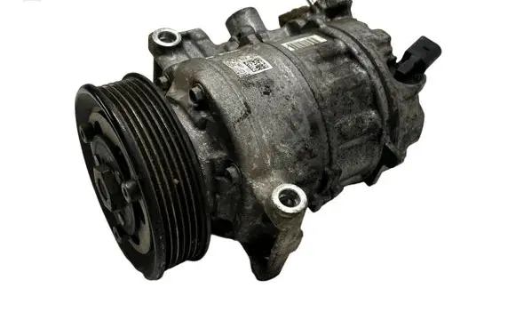 Volkswagen PASSAT B8 Air conditioning (A/C) compressor (pump) 5Q0820803F 46093498S SB5726097