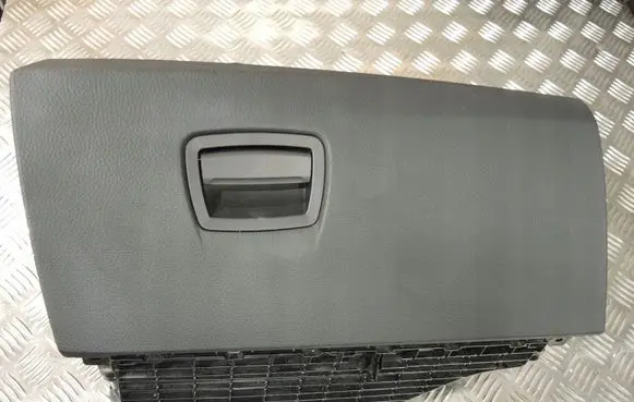 BMW 5 F10 F11 Glove box set SCHOWEK6