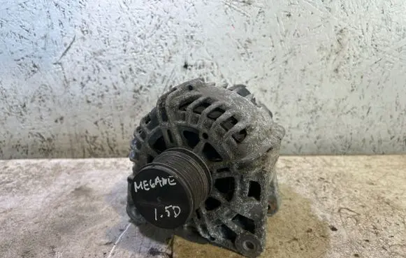 Renault Megane III Generator/alternator 2606288A 211038147 231000027R