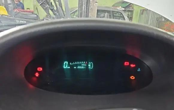 Speedometer (instrument cluster)