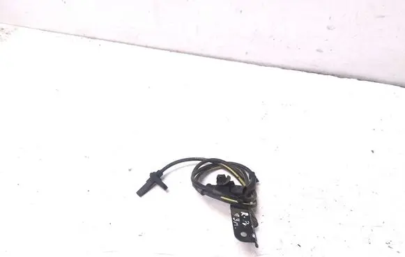 Toyota Avensis T270 ABS brake wheel speed sensor 8954202061