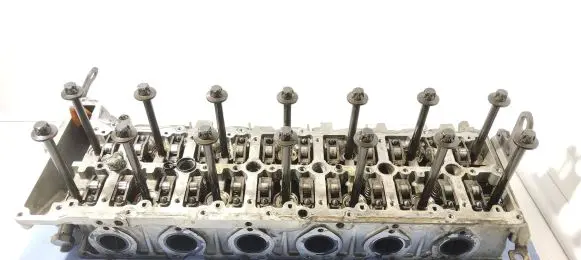 BMW 5 F10 F11 Engine head 780764107 10071001102