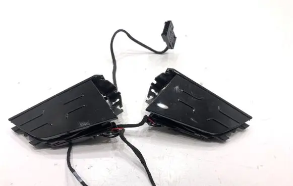 Audi Q4 Sportback e-tron Steering wheel buttons/switches 89A951523A