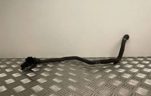 BMW 5 F10 F11 Engine coolant pipe/hose 8511760