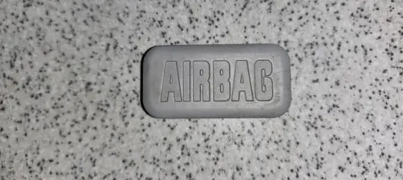 BMW 5 E39 Airbag cover 8226055
