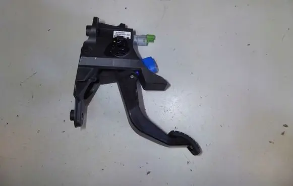 Clutch pedal