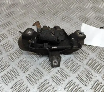 Mitsubishi Galant Engine bonnet/hood lock/catch MB927379