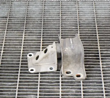 Peugeot Boxer Engine mount bracket 1363378080