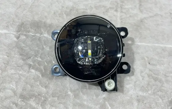 Renault Clio IV Front fog light 261507170R 26150717OR 89250401
