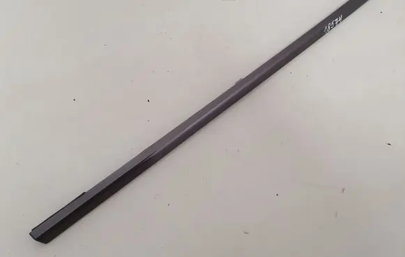 Mercedes-Benz E W211 Rear side glass trim 