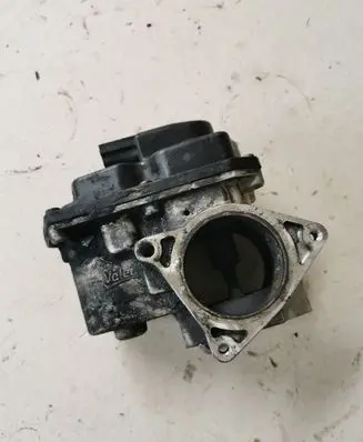 Volkswagen PASSAT CC EGR valve 03L131501G