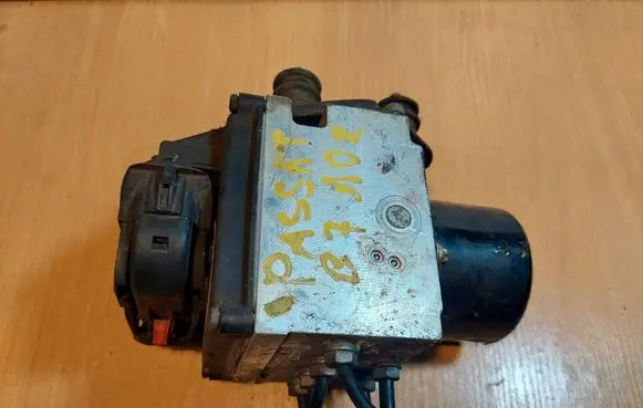 Volkswagen PASSAT B6 ABS Pump 3C0614109AK 16705716R 16705916