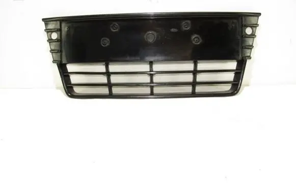 Ford Focus Front grill bm5117k945e