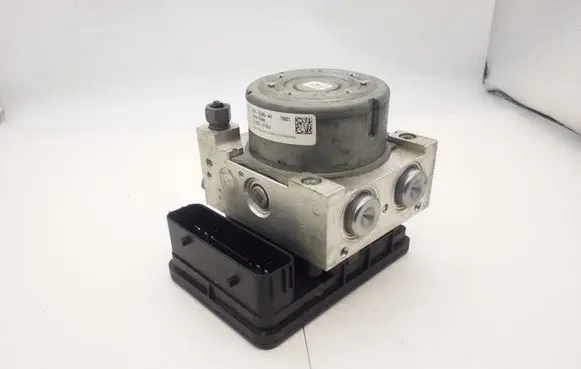 Ford Fusion II ABS Pump DG9C2C405AH DG9C2C219AH